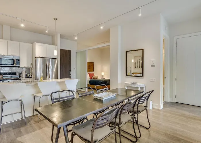 Sheridan Park Stunner! No Matter If Are In Town For Business Or Fun Has Covered Apts Apartment